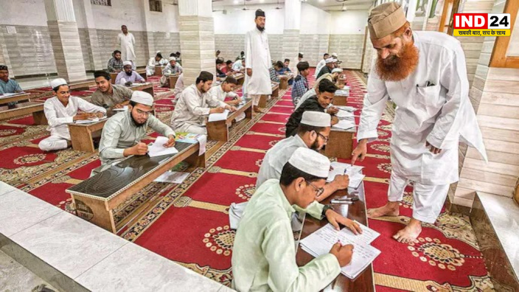  पश्चिम बंगाल,अवैध मदरसों पर बड़ा एक्शन, राज्य सरकार ने 252 गैर-मान्यता प्राप्त मदरसों को बंद करने का जारी किया नोटिस