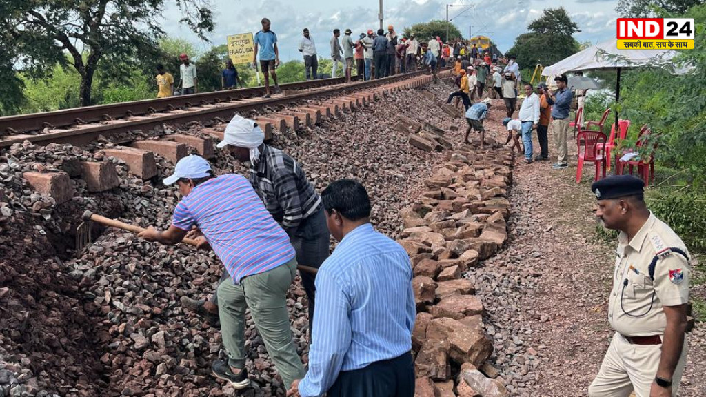 छत्तीसगढ़ में भारी बारिश का असर: ट्रैक धंसने से 5 यात्री ट्रेनों का परिचालन प्रभावित, कई ट्रेनें रद्द