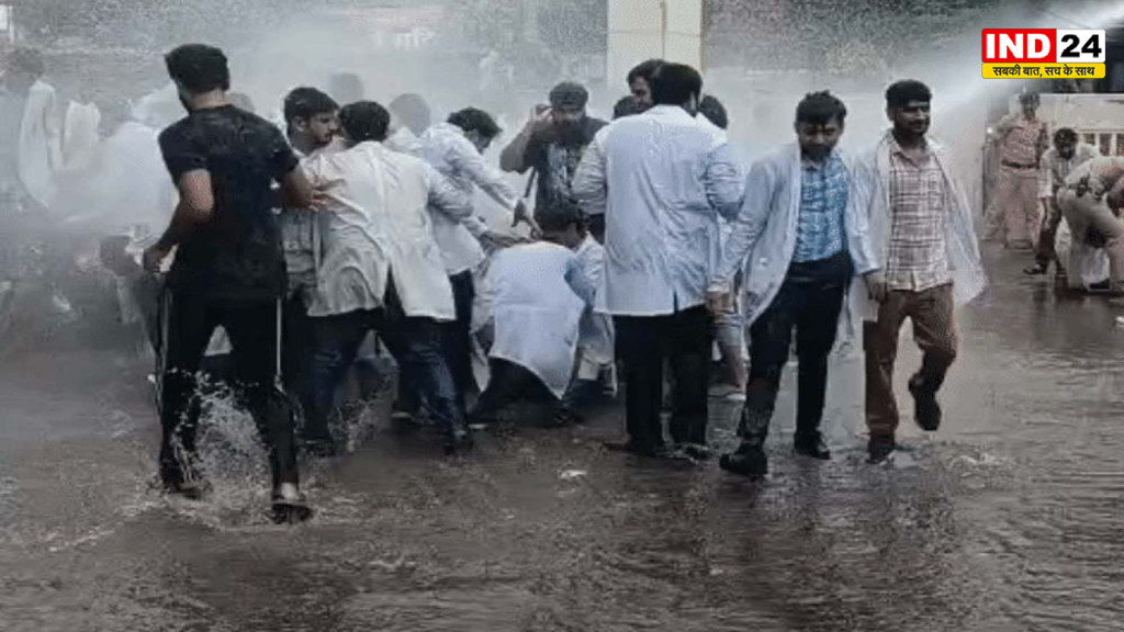 Bhopal Intern Doctors Protest: वाटर कैनन-बल प्रयोग की होगी प्रशासनिक जांच, गृह सचिव शिल्पा गुप्ता को जिम्मेदारी