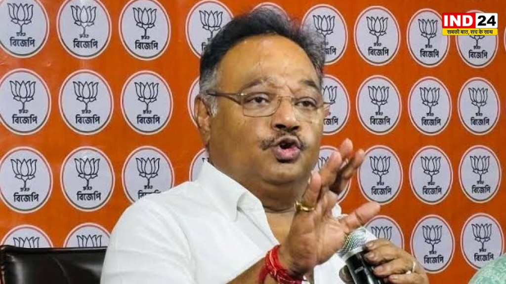टीएमसी की अंदरूनी कलह पर समिक भट्टाचार्य का तीखा हमला, कहा- 'तृणमूल खुद अपने नेताओं को पीट रही, बीजेपी का इससे कोई लेना-देना नहीं'