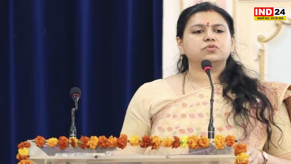 IAS दिव्या मित्तल का इस्तीफा मंजूर,क्या मिर्जापुर से शुरू करेंगी सियासी पारी?