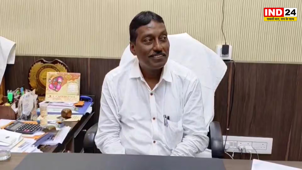 आरजी कर सत्कार कांड, पानीहाटी के पूर्व अध्यक्ष सोमनाथ दे पर कोर्ट ले जाते समय हमला, भीड़ ने फेंके अंडे और पत्थर, पुलिसकर्मी घायल