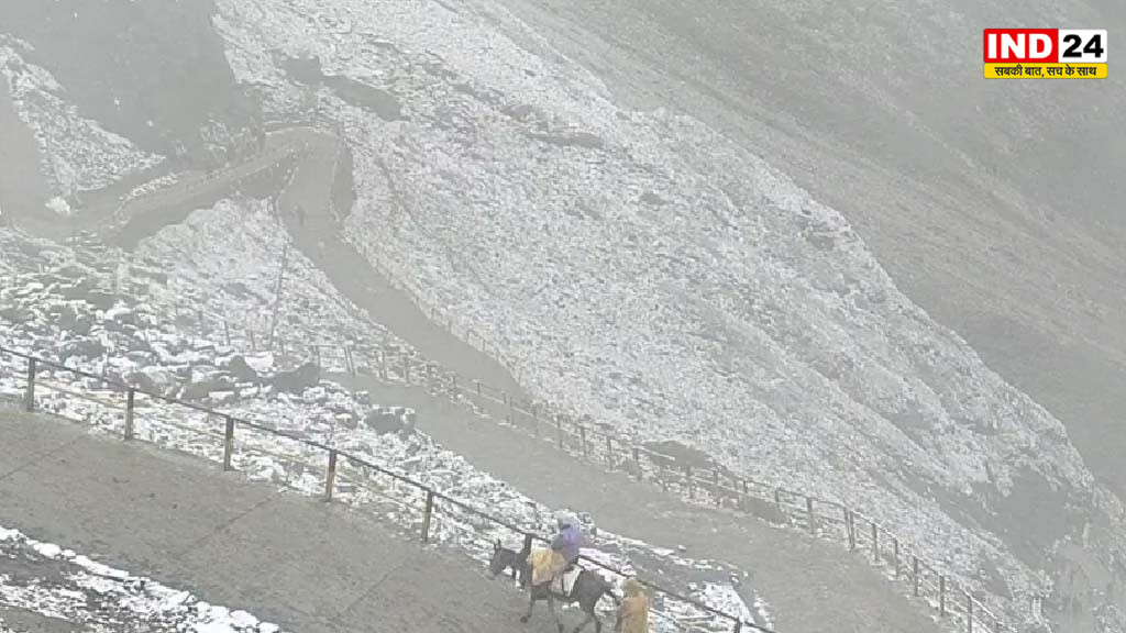 बद्रीनाथ धाम में सीजन की पहली बर्फबारी, हेमकुंड और नीति घाटी भी सफेद