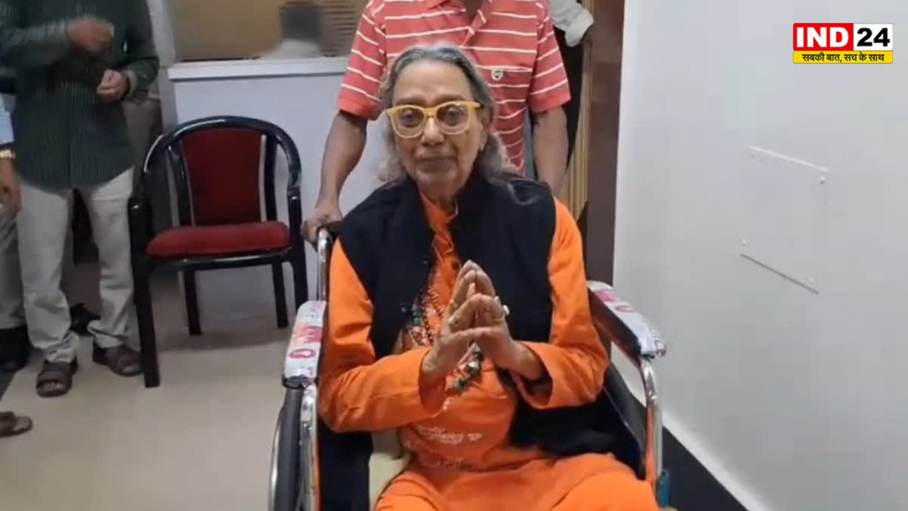 जमीन कब्जा और कोलकाता का पैतृक मकान तोड़े जाने की शिकायत लेकर मुख्यमंत्री दरबार पहुंचे पद्म श्री पूर्णदास बाउल