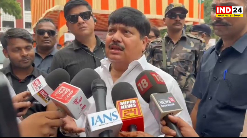लालबाजार में परिवहन मंत्री अर्जुन सिंह का सुझाव: VIP सुरक्षा में पायलट कार की जगह हो पायलट बाइक का इस्तेमाल, जाम और खर्च दोनों घटाने पर जोर
