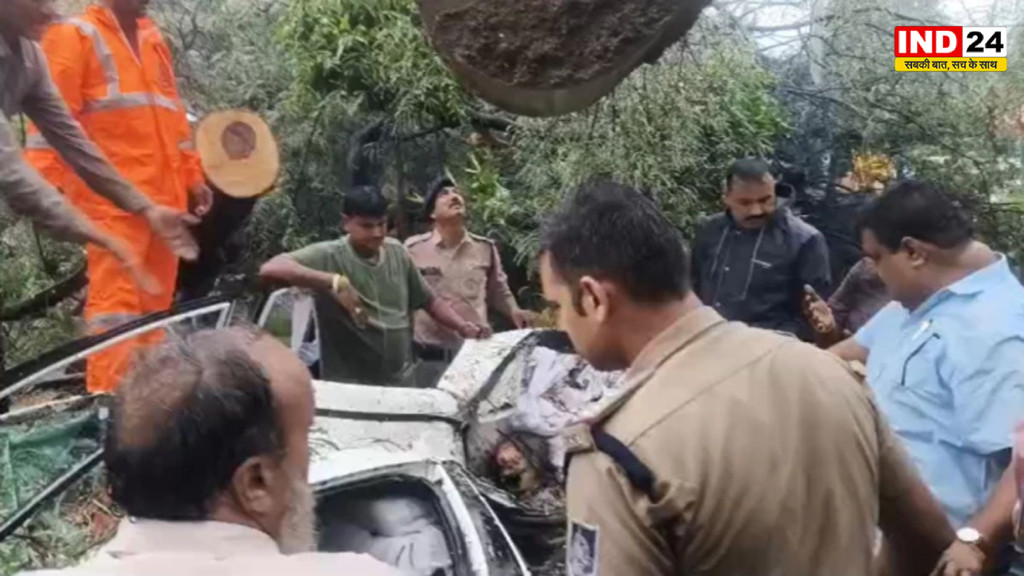 इंदौर में चलती कार पर गिरा भारी पेड़, डिप्टी कलेक्टर की मां की मौत, डेढ़ घंटे तक दबी रहीं, 2 घायल