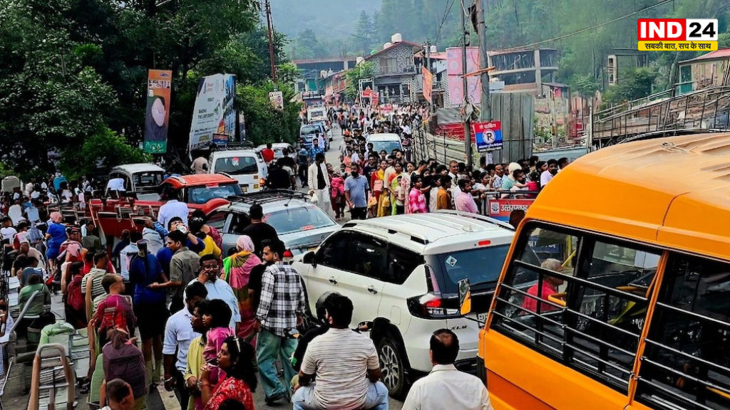 पहाड़ों पर उमड़ा सैलानियों का सैलाब, नैनीताल में कमरे नहीं मिले तो सड़क पर कटी रात, कैंची धाम में लंबा जाम