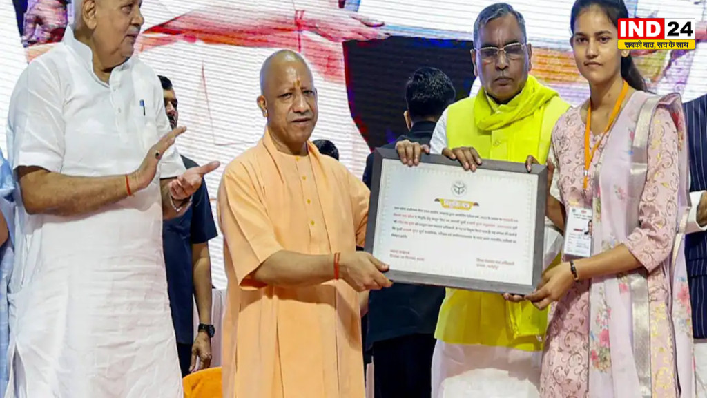 दिवाली से पहले UP के 70 हजार शिक्षकों को प्रमोशन की तैयारी, 10 साल बाद खुलेगा पदोन्नति का रास्ता