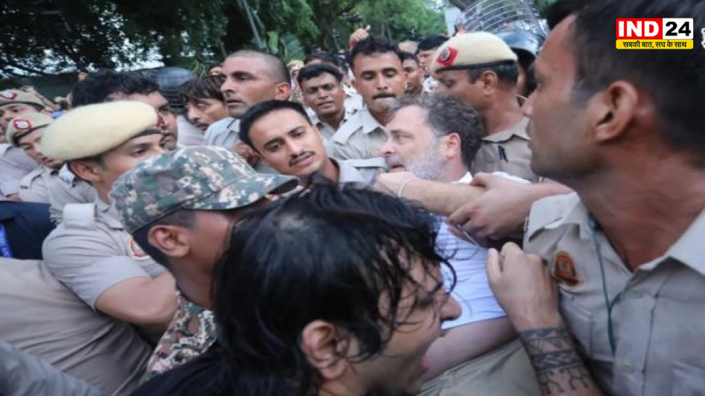 CEC के इस्तीफे पर विपक्ष का प्रदर्शन, राहुल-प्रियंका हिरासत में,आकाशवाणी परिसर खाली कराया गया