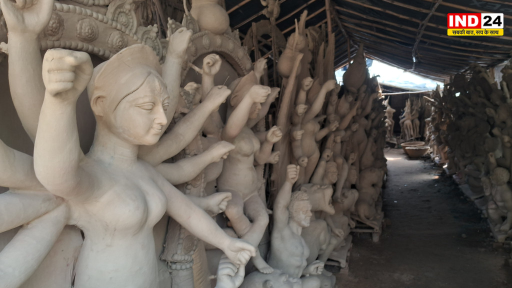 दुर्गापूजा में बारिश का साया: बंगाल की खाड़ी में बन सकता है नया निम्न दबाव, सप्तमी से दशमी तक बदलेगा मौसम