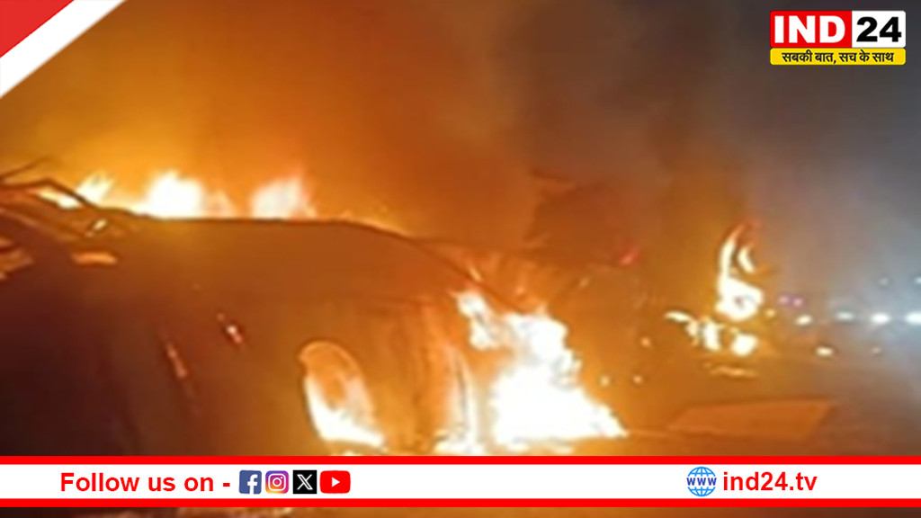 टाटा–एर्नाकुलम एक्सप्रेस में भीषण आग, दो कोच पूरी तरह जले