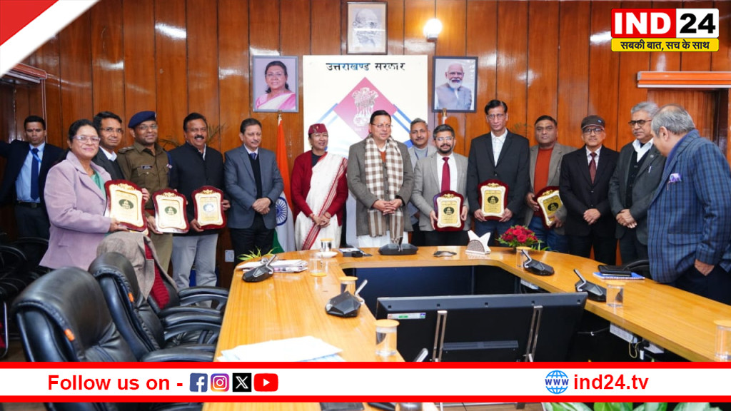 आरटीआई अधिनियम के 20 वर्ष पूर्ण: सीएम धामी ने सराहनीय कार्य करने वाले अधिकारियों को किया सम्मानित