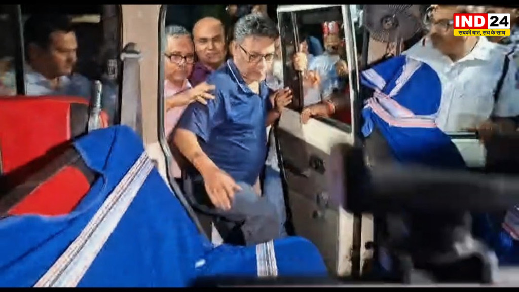 ED से पूछताछ के बाद पूर्व मंत्री इंद्रनील सेन गिरफ्तार, दुर्गा पूजा पास मामले में कोलकाता पुलिस की कार्रवाई
