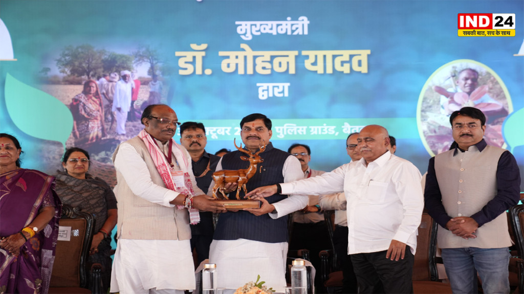 CM डॉ.मोहन यादव की बैतूल को बड़ी सौगात, 3.69 लाख तेंदूपत्ता संग्राहकों के खातों में ट्रांसफर किए 30 करोड़ से ज्यादा बोनस