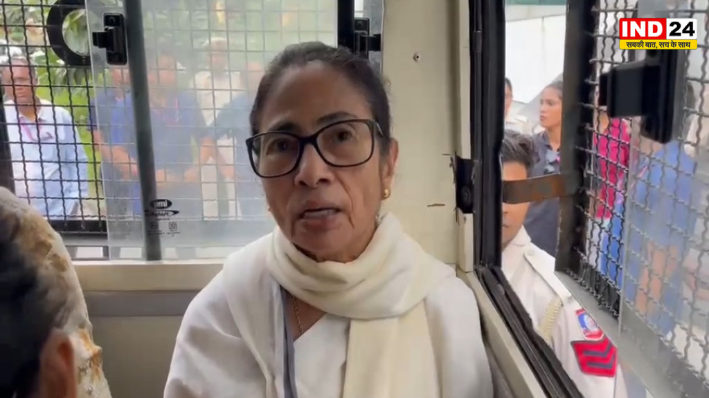 दिल्ली में ममता बनर्जी हिरासत में, चुनाव आयोग के खिलाफ प्रदर्शन के दौरान पुलिस की कार्रवाई
