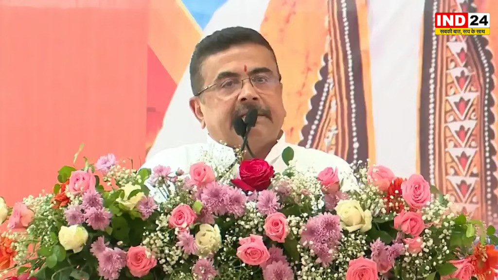 महालया पर राज्य सरकारी कर्मचारियों के लिए बड़ी सौगात: षष्ठी से पहले मिलेगा 20% डीए और अक्टूबर का अग्रिम वेतन, मुख्यमंत्री सुवेंदु अधिकारी ने ब्रिगेड परेड मैदान से किया बड़ा ऐलान