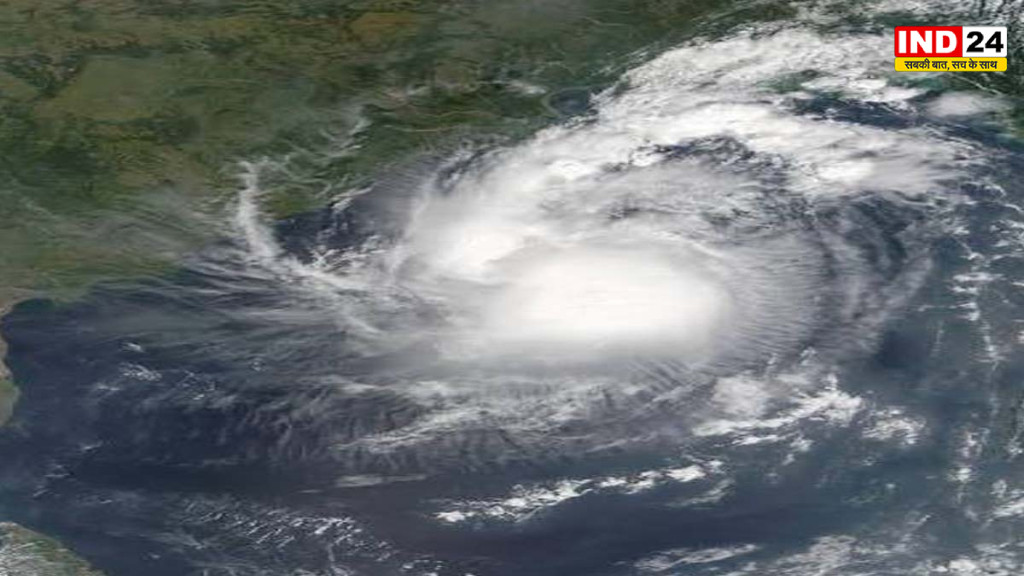 अर्नब के एक सप्ताह बाद फिर चक्रवात की चेतावनी, आंध्र प्रदेश तट पर सोमवार को लैंडफॉल संभव