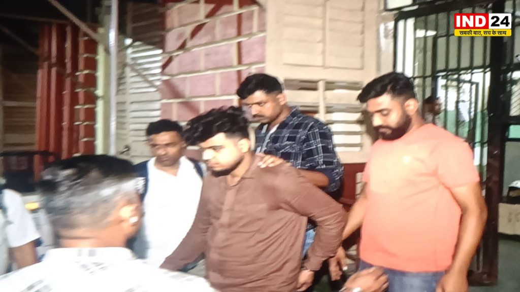 कोलकाता से अंतरराष्ट्रीय मोबाइल तस्करी गिरोह के दो आरोपी गिरफ्तार, 191 चोरी के फोन बरामद
