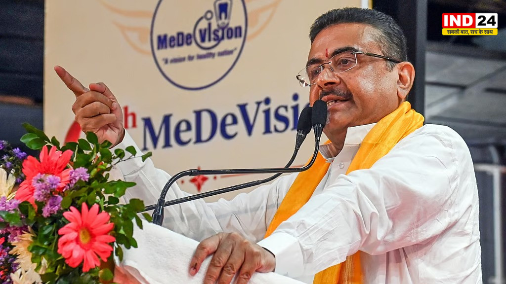 दुर्गा पूजा के पहले उद्घाटन से मुख्यमंत्री सुवेंदु अधिकारी के तीखे तेवर, टुकड़े-टुकड़े गैंग और 'कॉकरोच पार्टी' पर जमकर बरसे