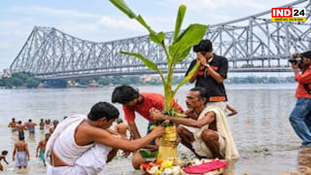 दुर्गा पूजा: क्या है कोलाबौ की परंपरा? क्यों केले के पेड़ को दुल्हन की तरह सजाकर की जाती है पूजा?