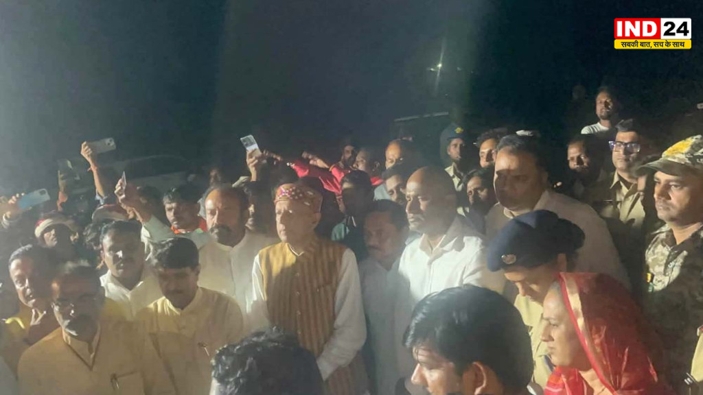 कोसमी आदिवासी मामला: शिवराज–मोहन की बैठक के बाद एक्शन, रात में आदिवासी परिवारों के बीच पहुंचे कलेक्टर