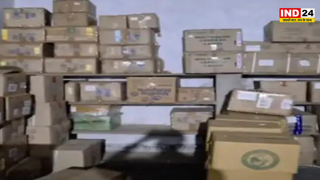 जयपुर में अवैध पटाखा बनाने वाली फैक्ट्री को पकड़ा,3 गोदाम सीज, 1,432 किलो पटाखे और 190 किलो कच्चा माल जब्त