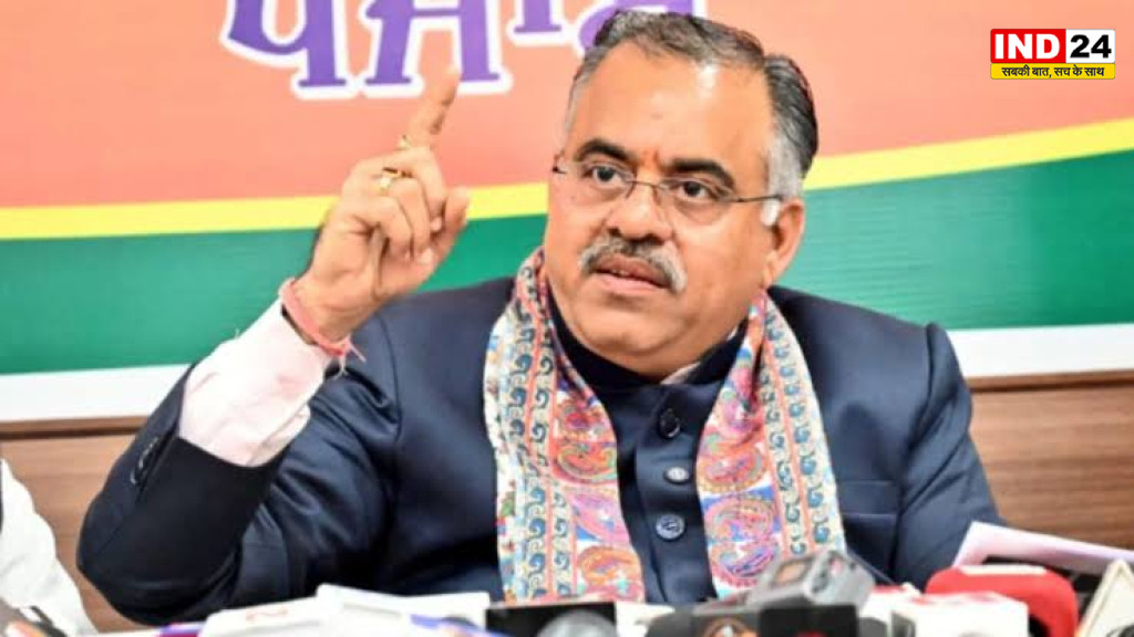 India Politics: ‘वोट चोरी’ के आरोपों पर BJP-कांग्रेस में जुबानी जंग, तरुण चुघ ने मांगे सबूत; संदीप दीक्षित का पलटवार