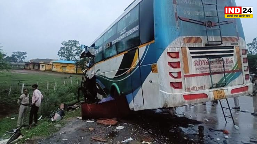 छत्तीसगढ़ में भीषण सड़क हादसा: बस और ट्रक की टक्कर में 3 लोगों की मौत, 8 घायल
