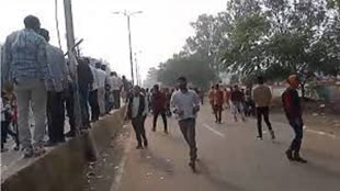 मतगणना केंद्र के बाहर पथराव, पुलिस ने छोड़े आंसू गैस के गोले, हालात सामान्य