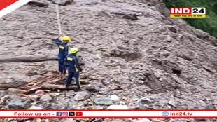 यमुनोत्री यात्रा फिर शुरू: सिलाई बैण्ड भूस्खलन के बाद मार्ग बहाल, डीएम प्रशांत आर्य ने की समीक्षा बैठक