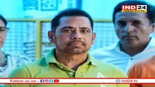 लोकसभा में अपनी तस्वीर दिखाए जाने पर Robert Vadra का स्मृति ईरानी पर पलटवार, 'मणिपुर जल रहा है और ये मंत्री...'