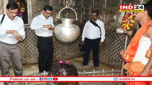 महाकाल मंदिर के शिवलिंग को खतरा, जांच करने पहुंची एक्सपर्ट टीम, गर्भगृह में प्रवेश पर रोक