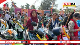 12वीं टॉपर्स को बांटी गई स्कूटी, सीएम डॉ. मोहन यादव ने दिया 7 हजार से ज्यादा छात्रों को तोहफा 