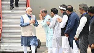  खजुराहो पहुंचे प्रधानमंत्री नरेन्द्र  मोदी, कुछ देर बाद पहुंचेंगे सागर