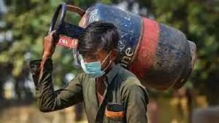 आज से महंगा मिलेगा LPG गैस सिलेंडर, कंपनियों ने बढ़ाए दाम, सितंबर महीने में हुआ था सस्ता