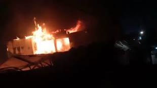 CG NEWS :  भिलाई के फर्नीचर फैक्ट्री लगी भयानक आग, 50 लाख का सामान जलकर खाक ....