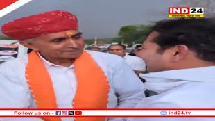 Rajasthan: सिरोही में Vaibhav Gehlot ने लुंबाराम के पैर छुए, कही ये बड़ी बात 