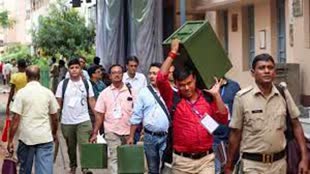 पश्चिम बंगाल में 697 बूथों पर आज फिर होगी वोटिंग, हिंसा के बाद चुनाव आयोग का फैसला 