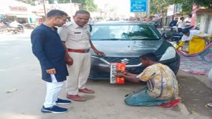 CG NEWS : आचार संहिता लागू होने के बाद पुलिस प्रशासन का एक्शन मोड, पदनाम और राजनीतिक चिन्ह वाले 14 वाहनों से पुलिस ने प्लेट निकलवाए।