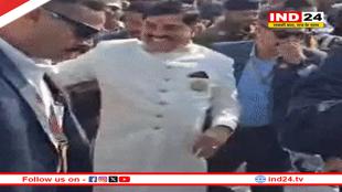 22 दूल्हों के साथ निकली सीएम के बेटे की बारात