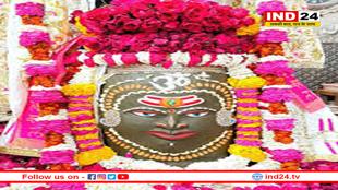 रजत मुकुट पहनकर अमावस्या पर सजे बाबा महाकाल, भस्म आरती में दिए दिव्य दर्शन