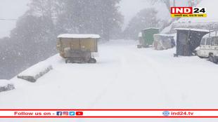 पहाड़ों पर बर्फबारी, इन जिलों में झमाझम बारिश