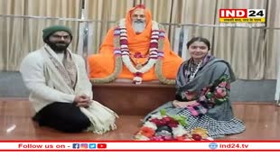 Virat And Anushka: पीएम मोदी के गुरू आश्रम पहुंचे विराट और अनुष्का, मां गंगा का भी लिया आशीर्वाद