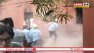 शिवपुरी में कलेक्ट्रेट परिसर में लगी भीषण आग, कई फाइलें जलकर हुई राख