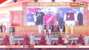 बागेश्वर धाम में 251 जोड़ों का सामूहिक विवाह, राष्ट्रपति द्रौपदी मुर्मू ने दिया आशीर्वाद, कहा- संतों ने हमेशा समाज को सही राह दिखाई  