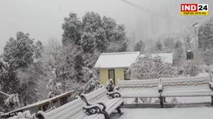 जम्मू-कश्मीर, लद्दाख में भारी बारिश और बेमौसम बर्फबारी से जनजीवन प्रभावित