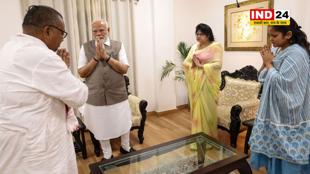 पीएम मोदी ने शुभम द्विवेदी के परिवार से की मुलाकात