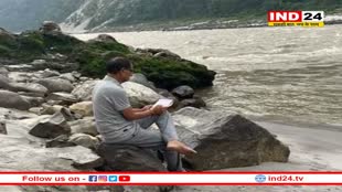 गंगा किनारे बैठे CM Shivraj की तस्वीर पर बढ़ी राजनीतिक सरगर्मियां, कमलनाथ ने कसा तंज