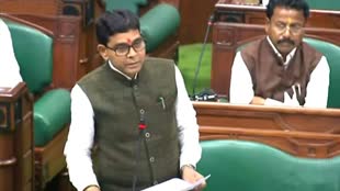 CG NEWS :  मंत्री टंकराम ने युवाओं और मजदूरों के लिए की कई बड़ी घोषणाएं, सकर्रा और चकरभाठा बनेगी अब उप तहसील....