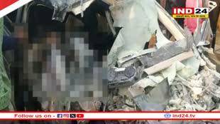 सरगुजा में भीषण सड़क हादसा, ट्रक में घुसी कार, 4 लोगों ने मौके पर ही तोड़ा दम, एक घायल